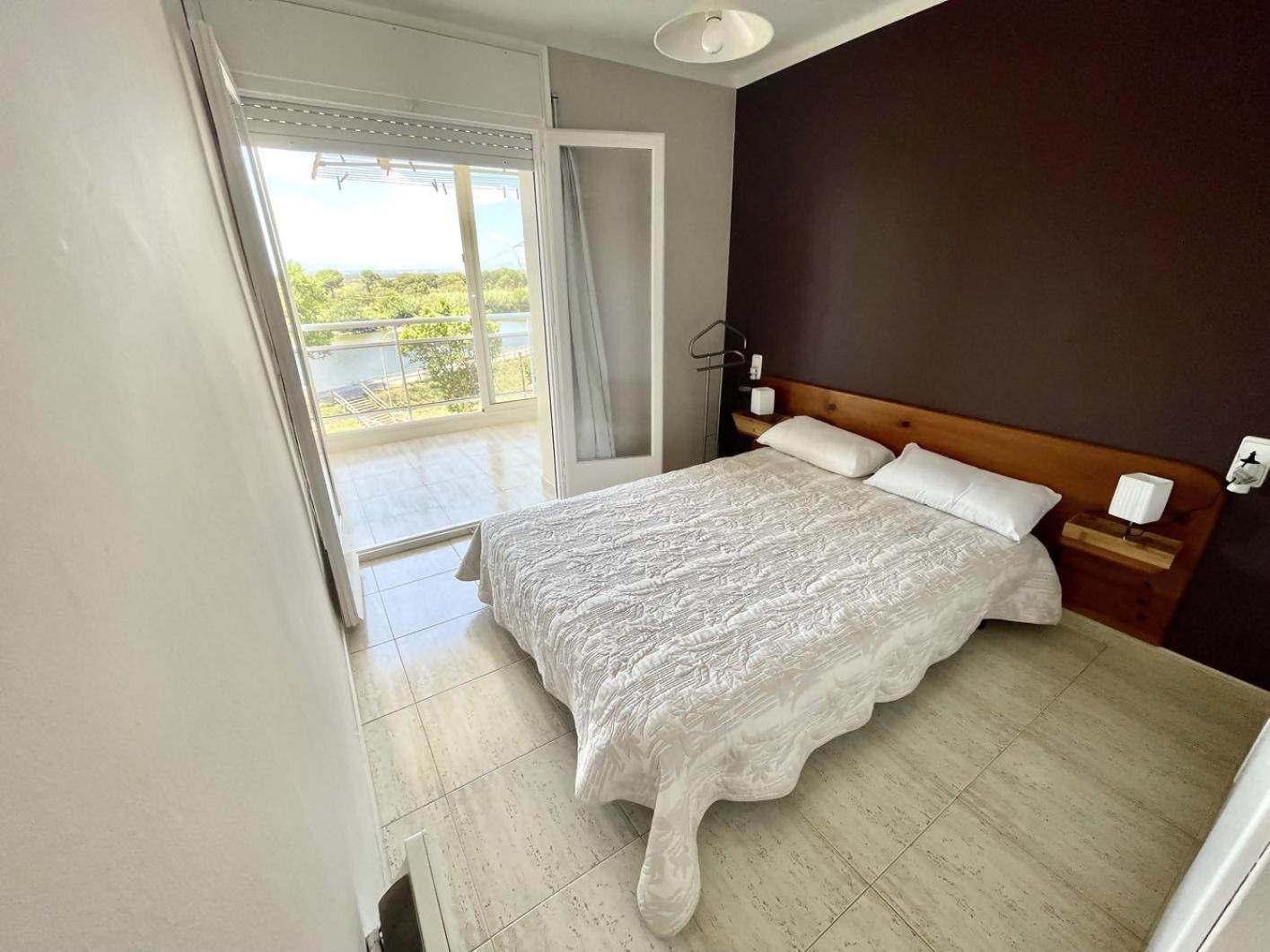 33Apartamento Soleado De Dos Habitaciones Empuriabrava Exteriör bild