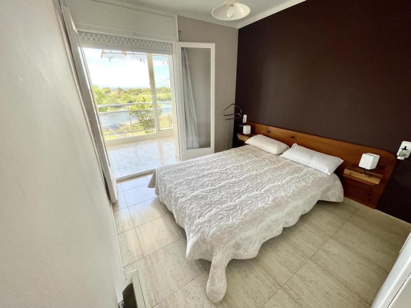 33Apartamento Soleado De Dos Habitaciones Empuriabrava Exteriör bild
