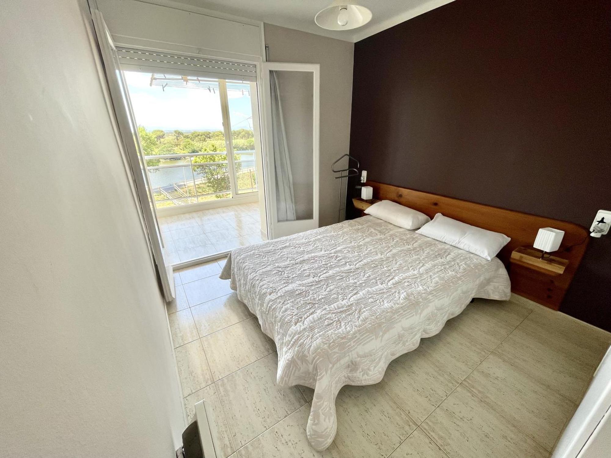 33Apartamento Soleado De Dos Habitaciones Empuriabrava Exteriör bild